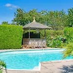 La Desirade Holiday home *
