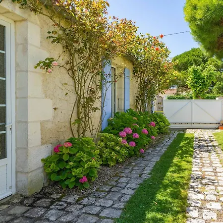 La Desirade * Saint-Agnant